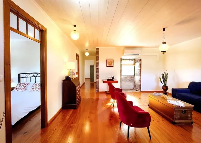 Casa Da Latada - Historic Azorean In Pico Ferienhaus *