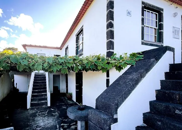 Casa Da Latada - Historic Azorean In Pico